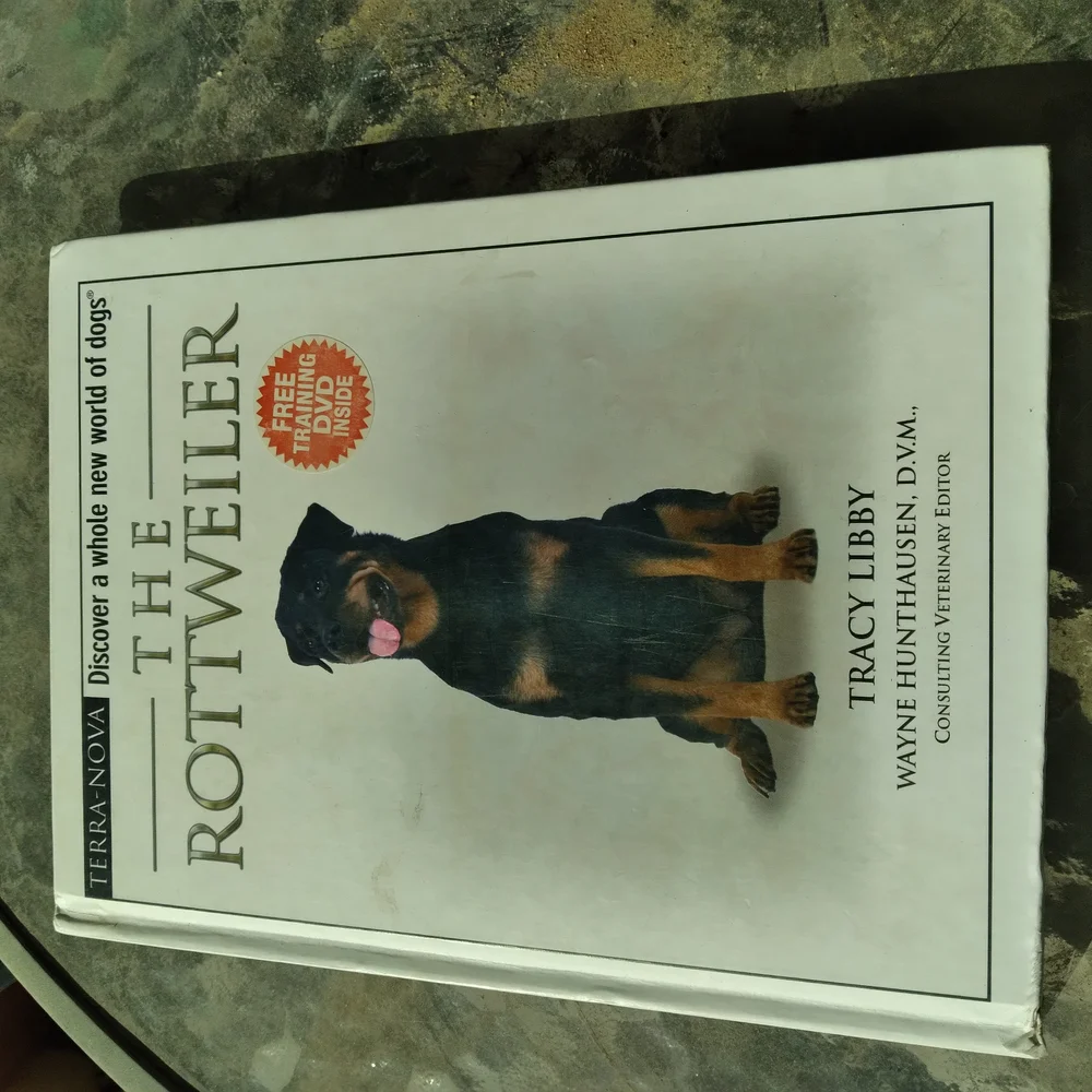 The Rottweiler Book - Black and Brown
